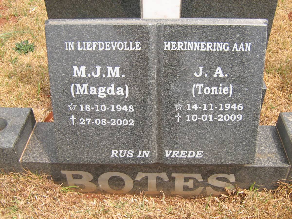 BOTES J.A. 1946-2009 &amp; M.J.M. 1948-2002
