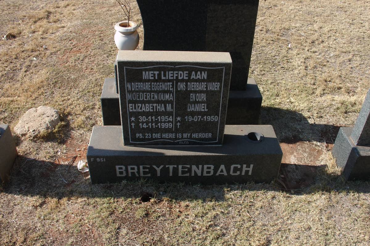 BREYTENBACH Daniel 1950- &amp; Elizabetha M. 1954-1999