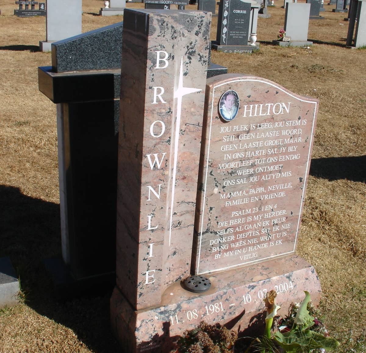 BROWNLIE Hilton 1981-2004