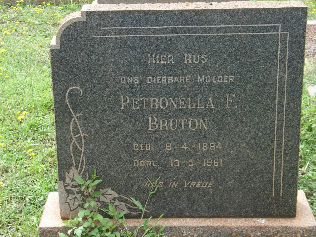 BRUTON Petronella F. 1894-1961