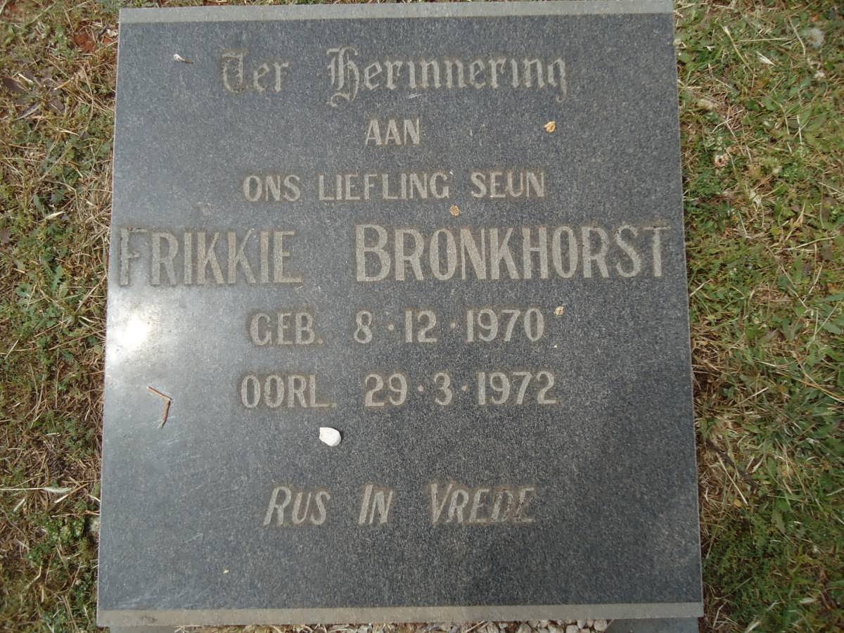 BRONKHORST Frikkie 1970-1972