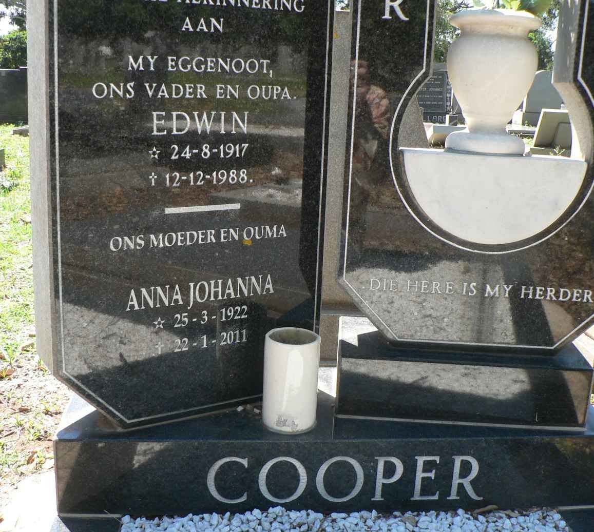 COOPER Edwin 1917-1988 &amp; Anna Johanna 1922-2011