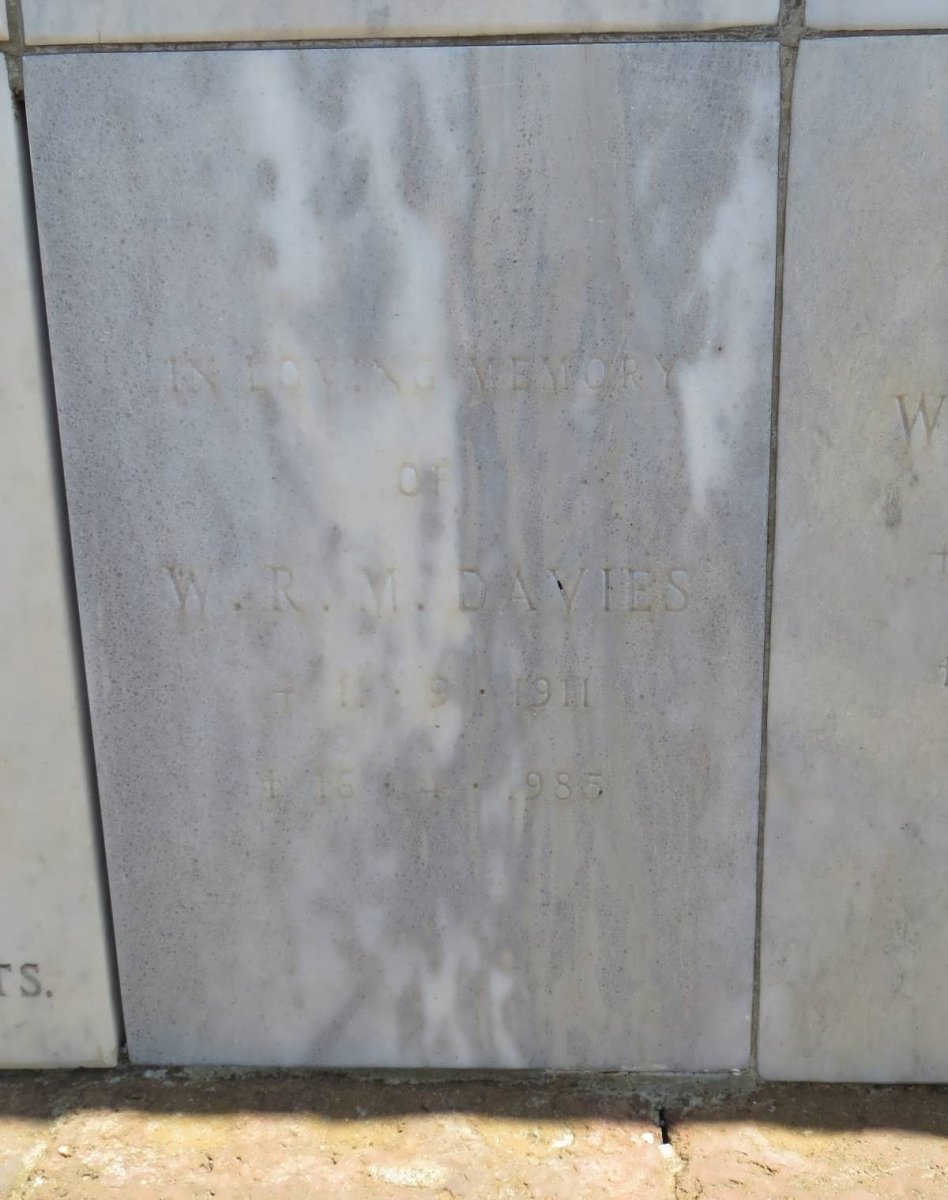 DAVIES W.R.M. 1911-1985