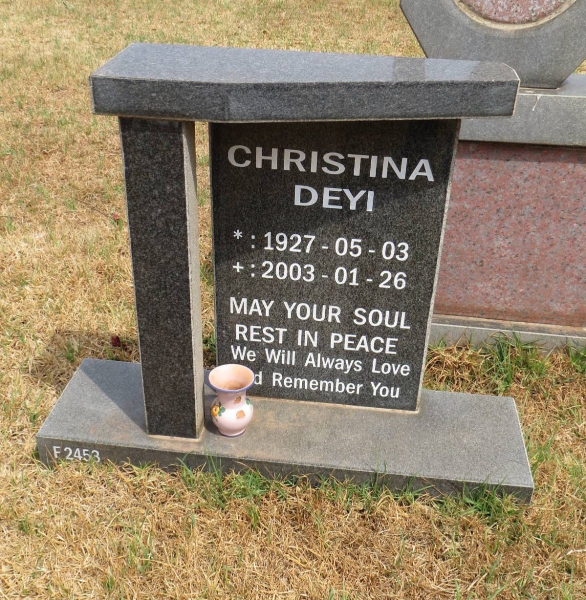 DEYI Christina 1927-2003