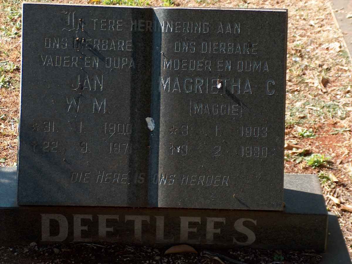DEETLEFS Jan W.M. 1900-1971 &amp; Magrietha C. 1903-1980