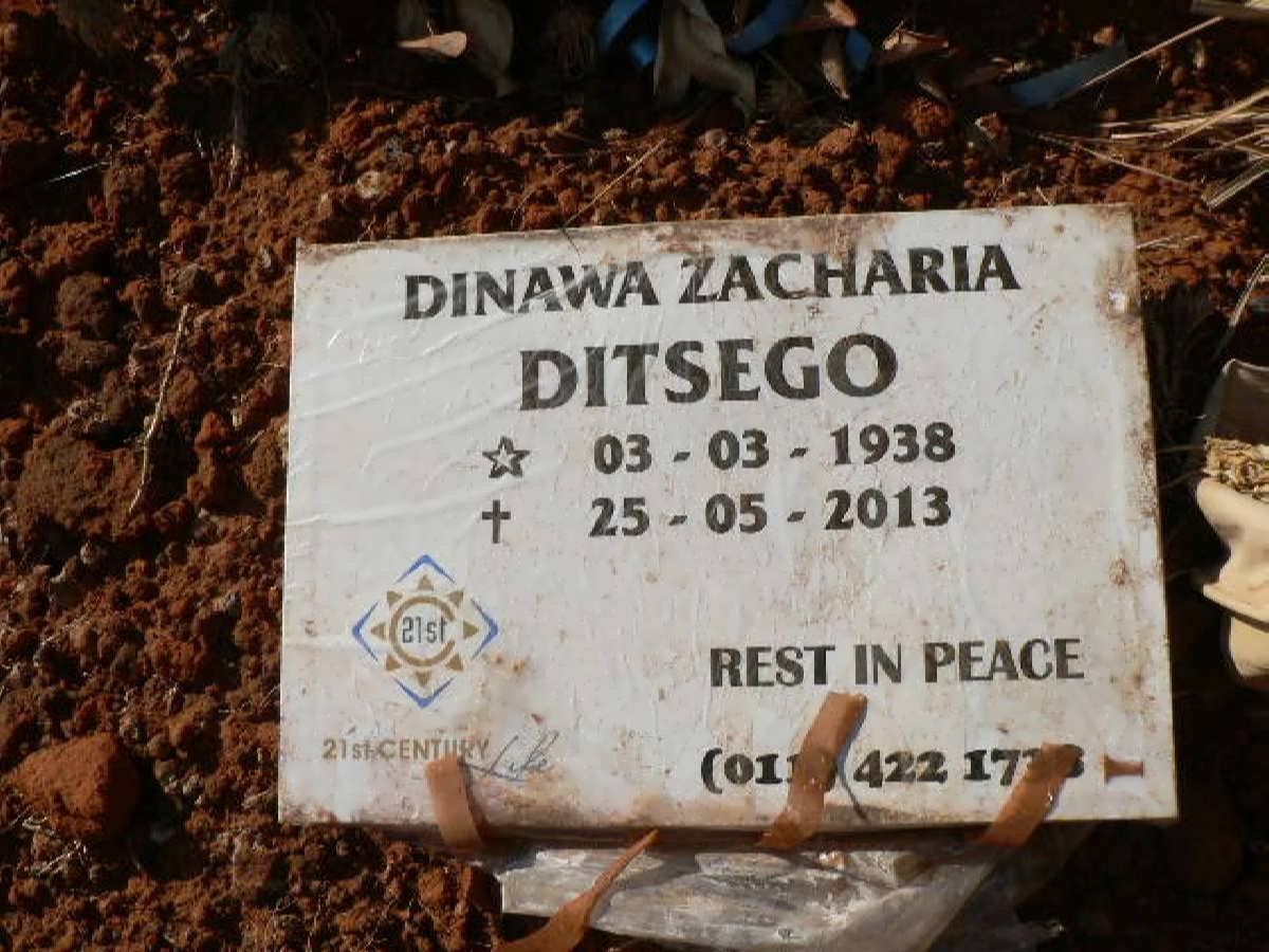 DITSEGO Dinawa Zacharia 1938-2013