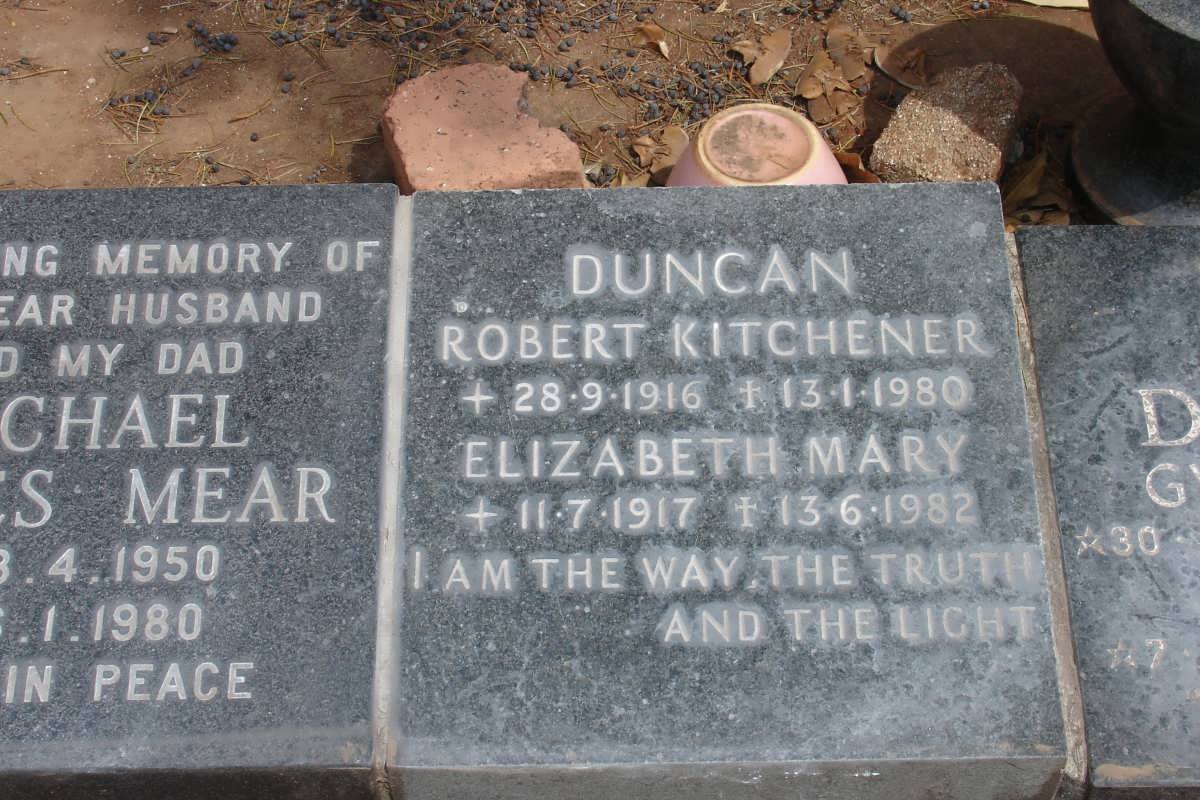 DUNCAN Robert Kitchener 1916-1980 &amp; Elizabeth Mary 1917-1982