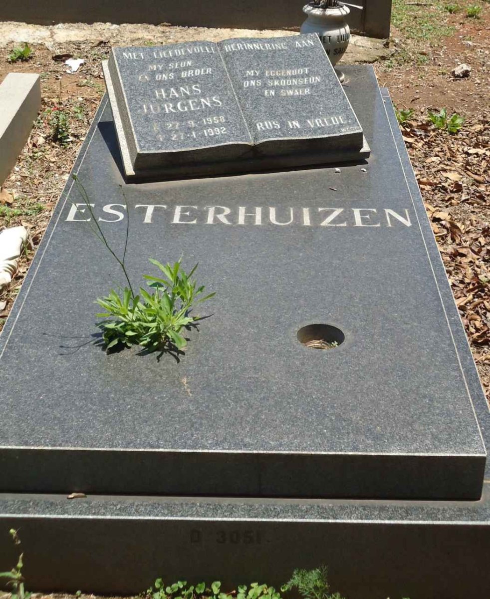 ESTERHUIZEN Hans Jurgens 1958-1992