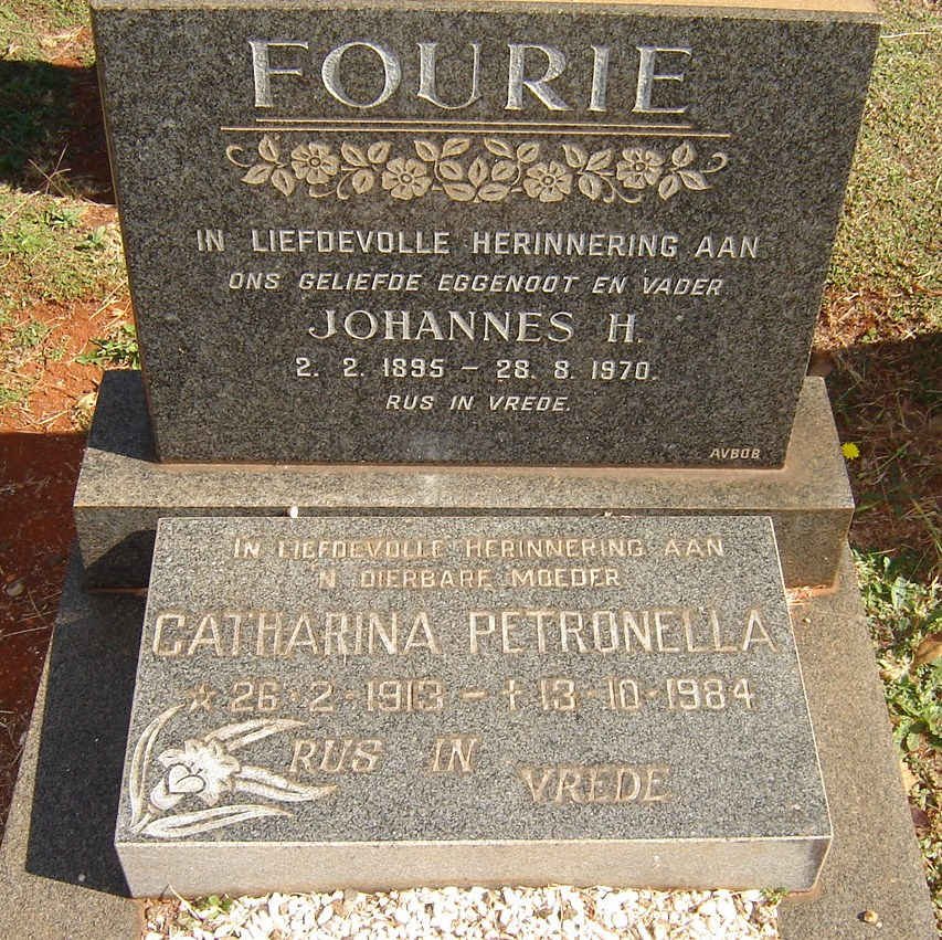 FOURIE Johannes H. 1895-1970 &amp; Catharina Petronella 1913-1984