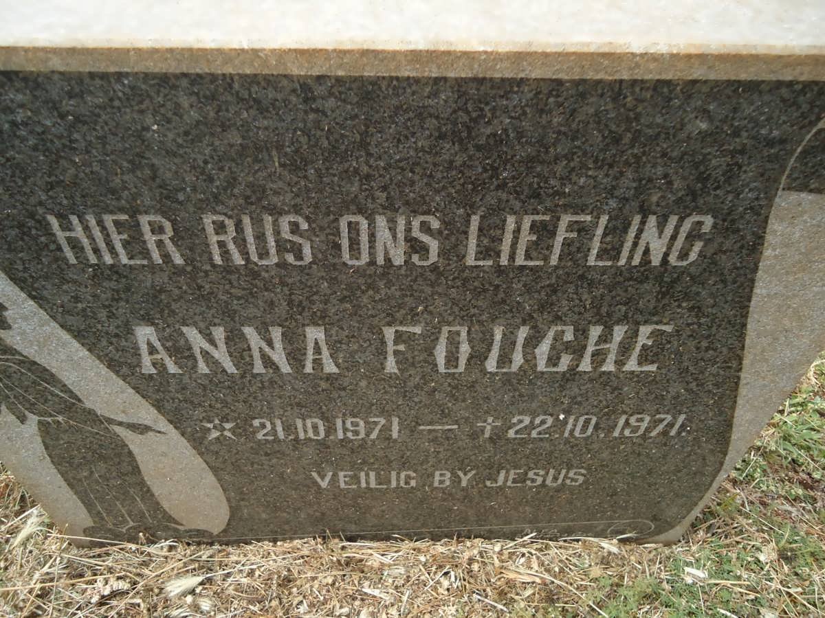 FOUCHE Anna 1971-1971