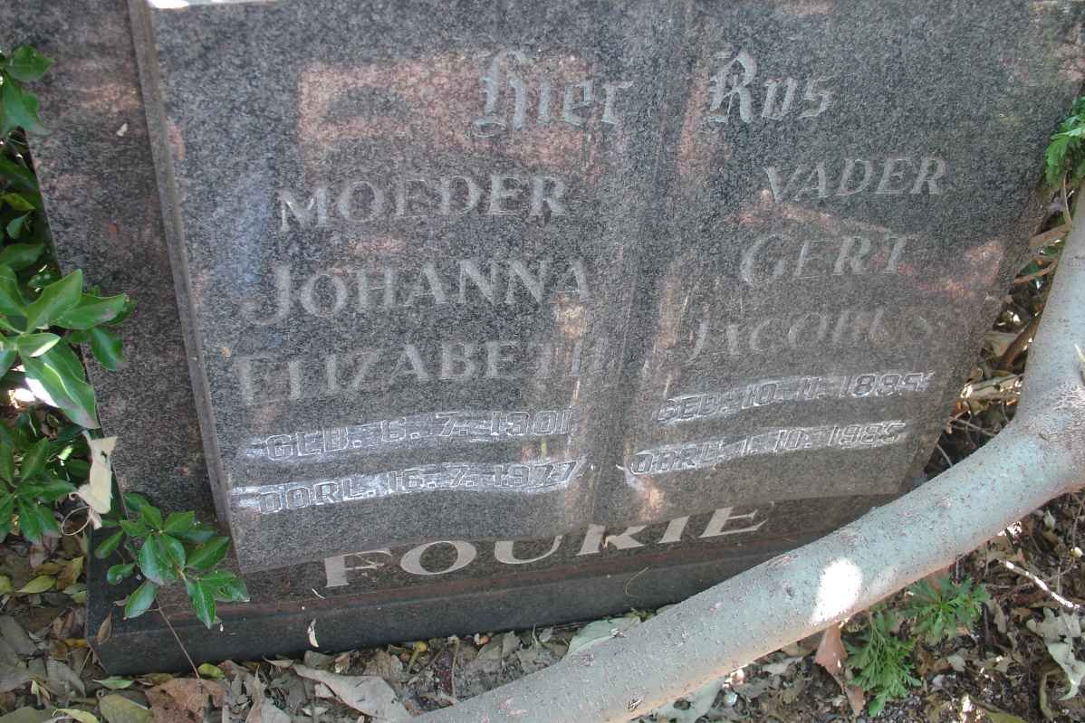 FOURIE Gert Jacobus 1895-19?? &amp; Johanna Elizabeth 190?-1977