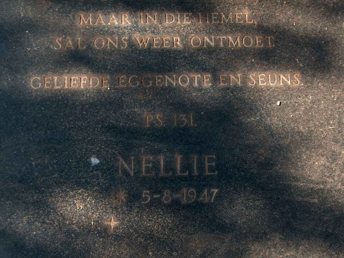 GOUWS Nellie 1947-