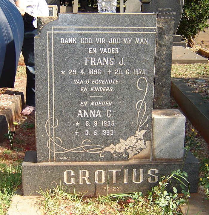 GROTIUS Frans J. 1896-1970 &amp; Anna C. 1898-1993