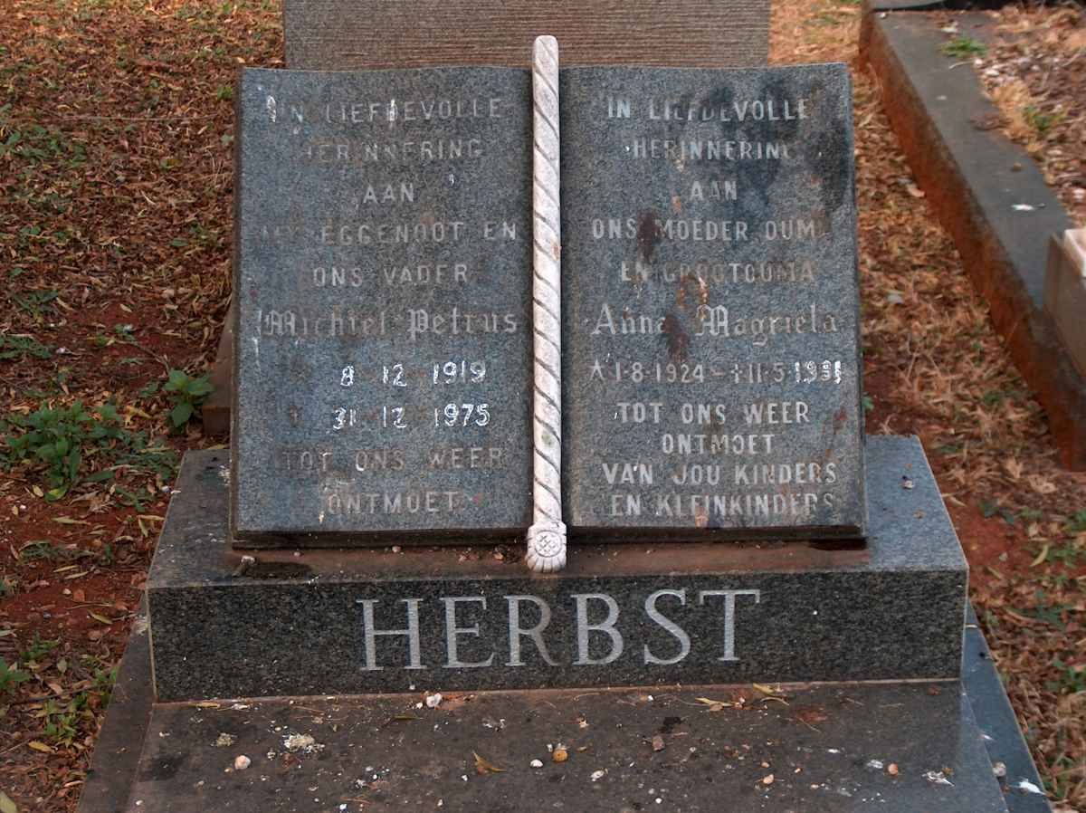 HERBST Michiel Petrus 1919-1975 &amp; Anne Magrieta 1924-19??