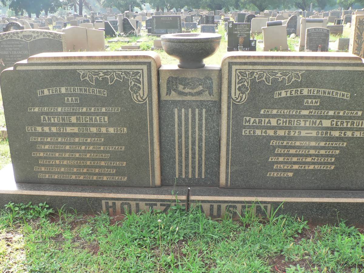 HOLTZHAUSEN Antonie Michael 1871-1951 &amp; Maria Christina Gertruida 1879-19??