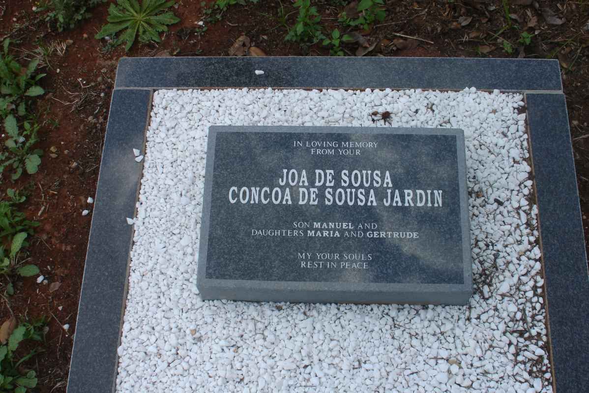 JARDIN Joa de Sousa &amp; Concoa de Sousa
