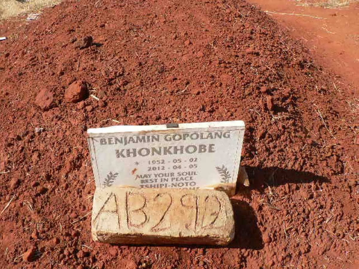 KHONKHOBE Benjamin Gopolang 1952-2012