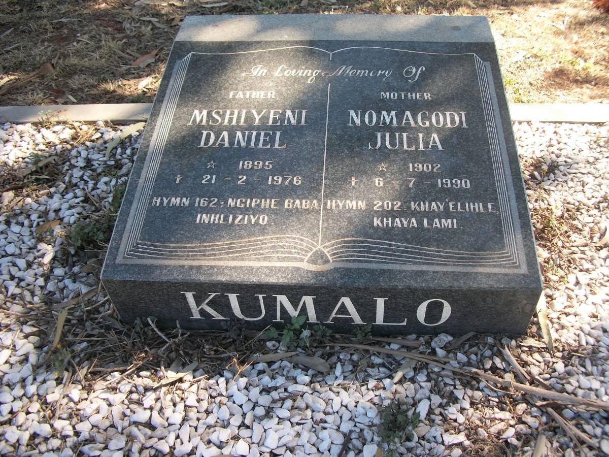 KUMALO Mshiyeni Daniel 1895-1976 &amp; Nomagodi Julia 1902-1990