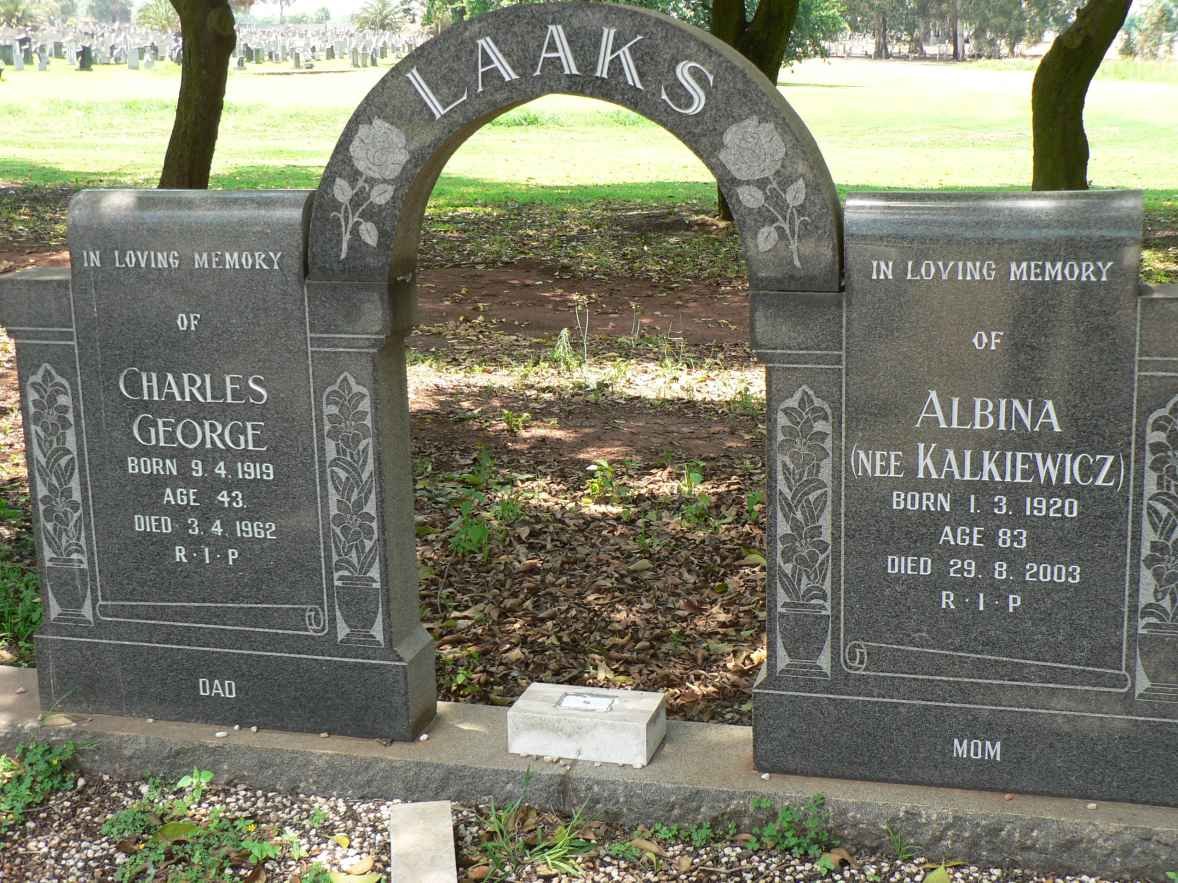 LAAKS Charles George 1919-1962 &amp; Albina KALKIEWICZ 1920-2003