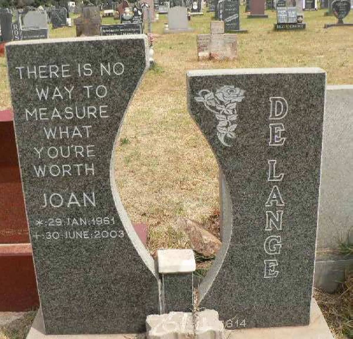 LANGE Joan, de 1961-2003