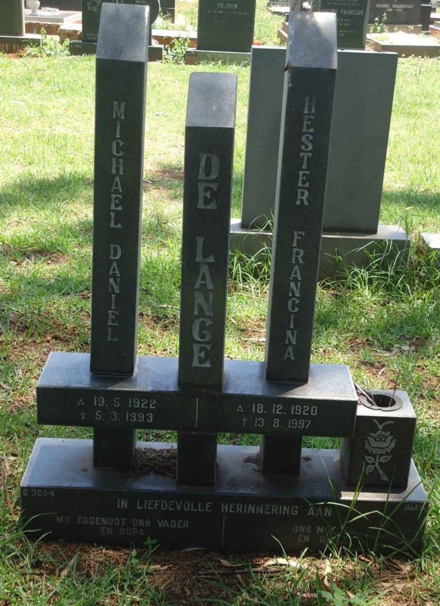 LANGE Michael Daniel, de 1922-1993 &amp; Hester Francina 1920-1997