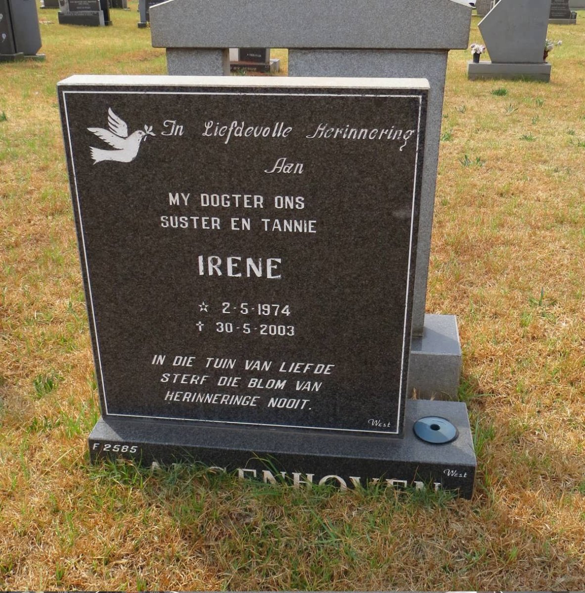 LANGENHOVEN Irene 1974-2003
