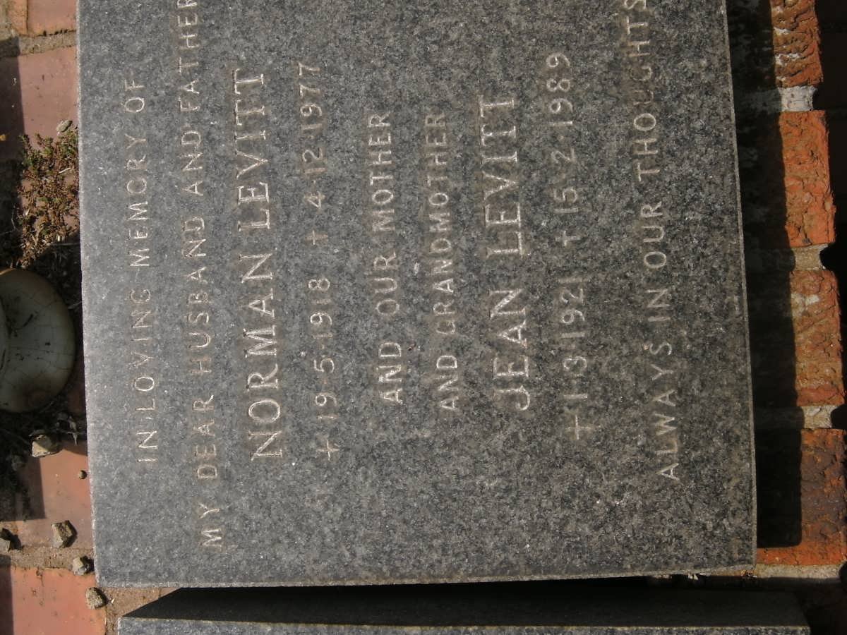 LEVITT Norman 1918-1977 &amp; Jean 1921-1989