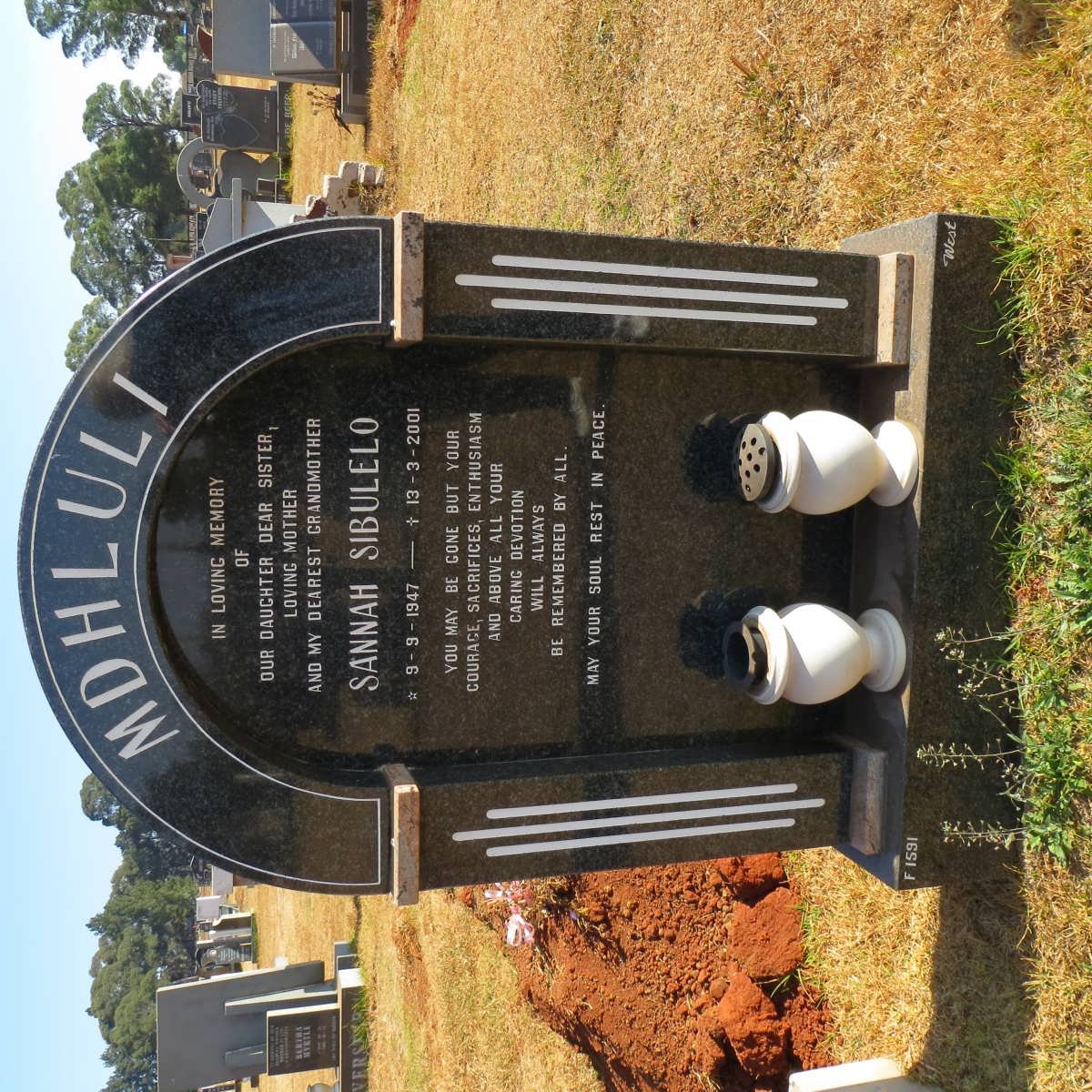 MDHLULI Sannah Sibulelo 1947-2001