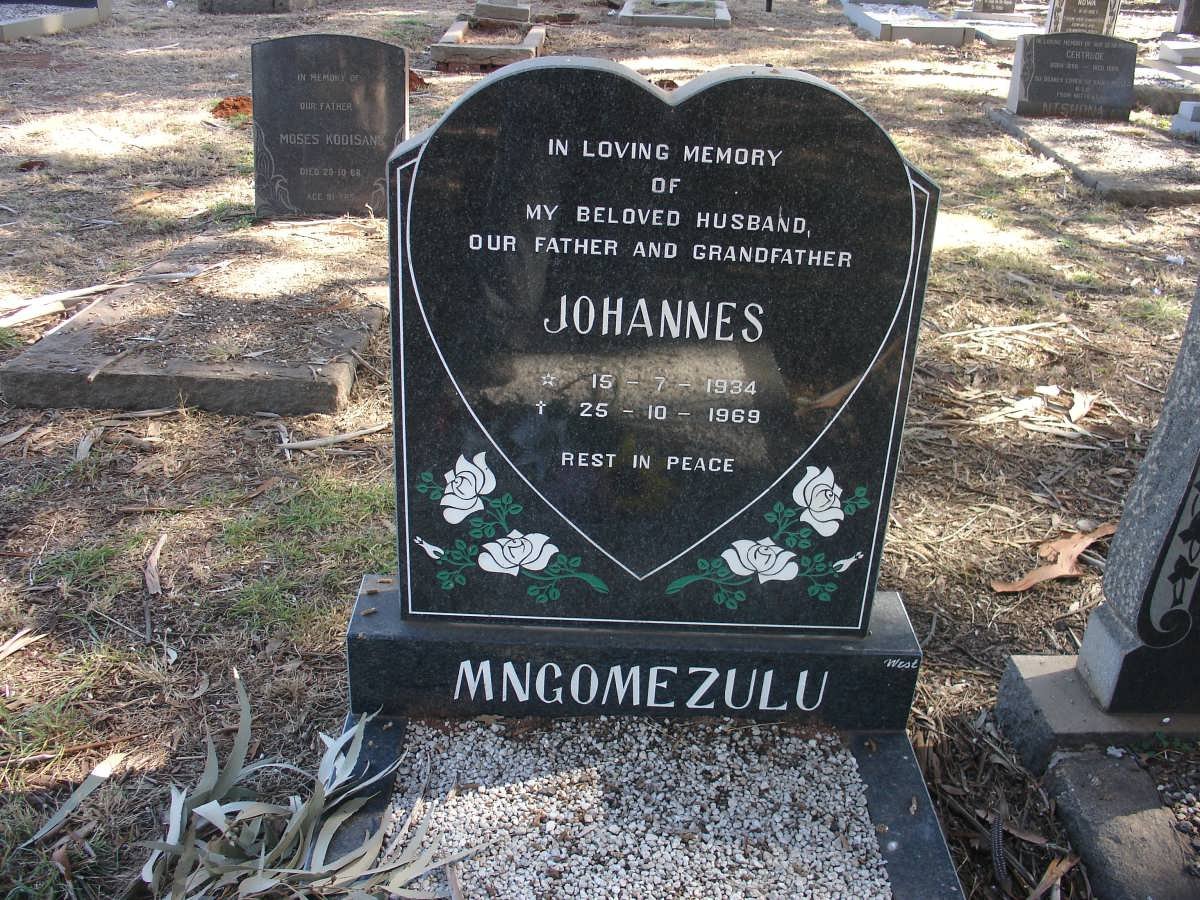 MNGOMEZULU Johannes 1934-1969
