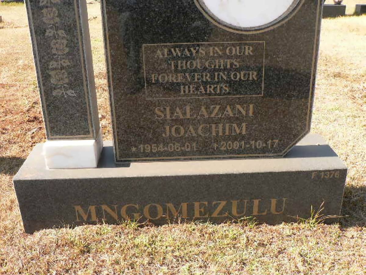 MNGOMEZULU Sialazani Joachim 1954-2001