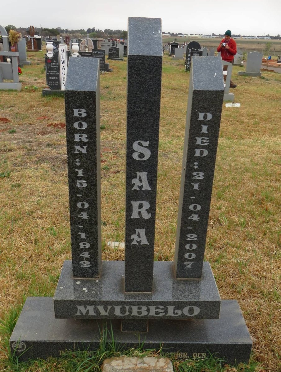 MVUBELO Sara 1942-2007