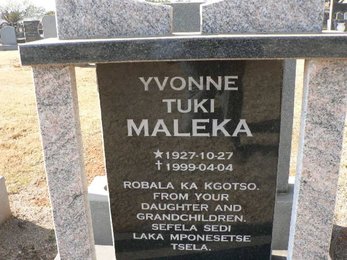 MALEKA Yvonne Tuki 1927-1999