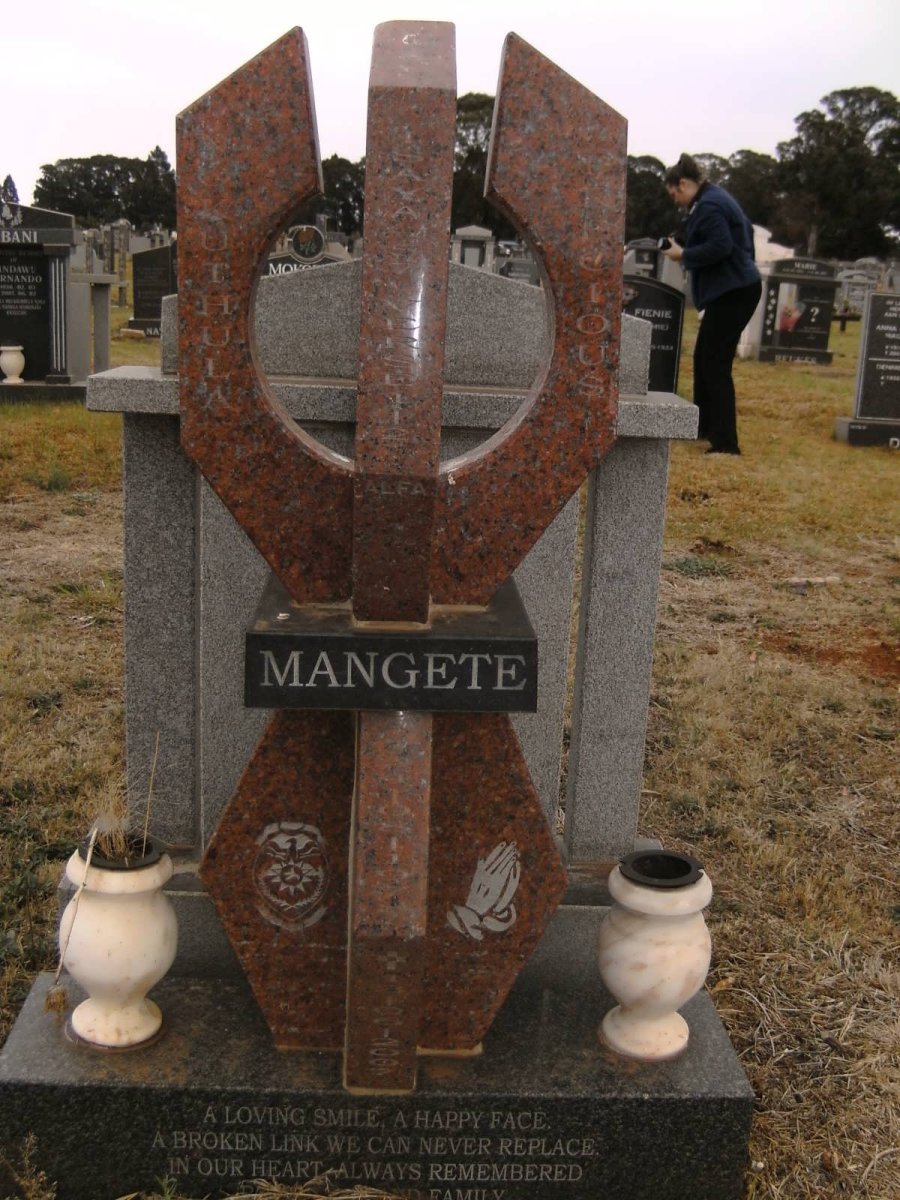 MANGETE ?