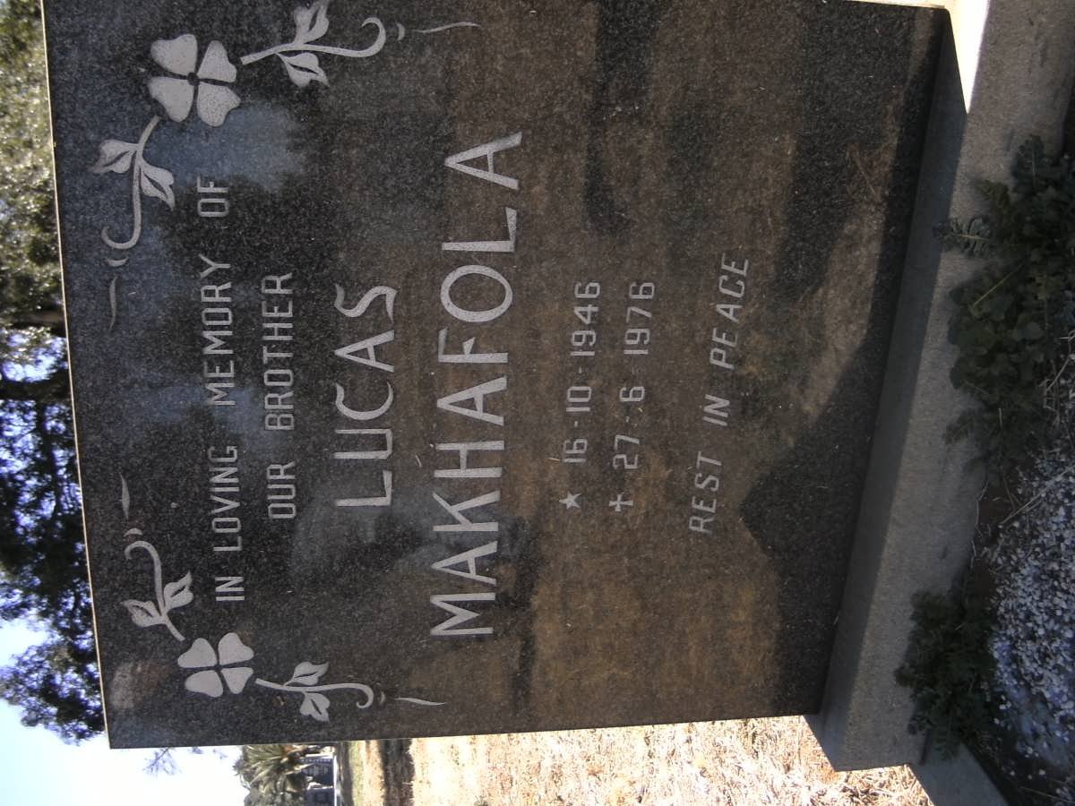 MAKHAFOLA Lucas 1946-1976