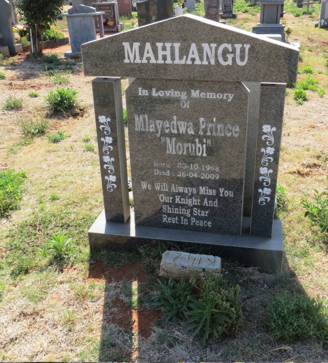 MAHLANGU Mlayedwa Prince 1968-2009
