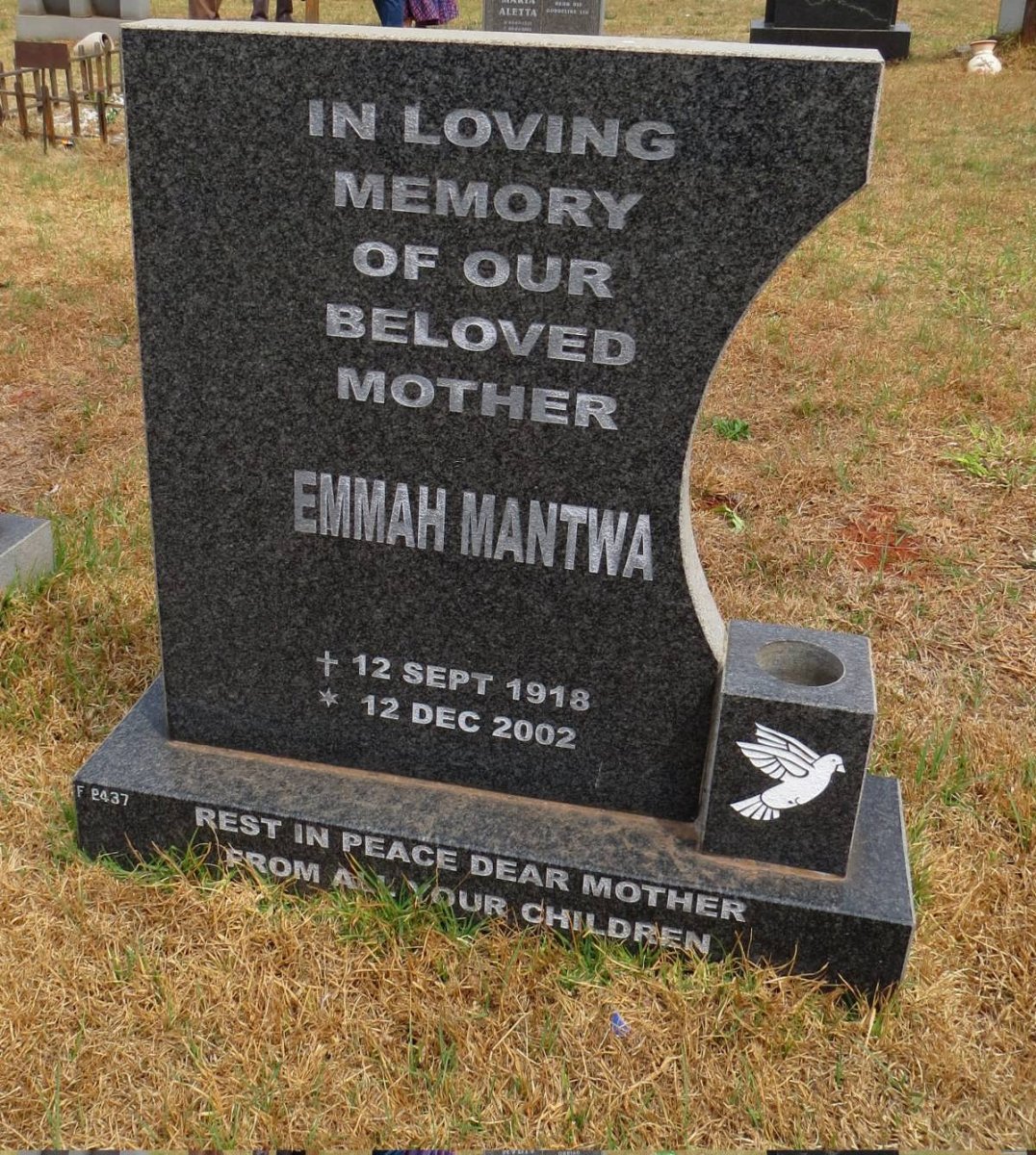 MANTWA Emmah 1918-2002