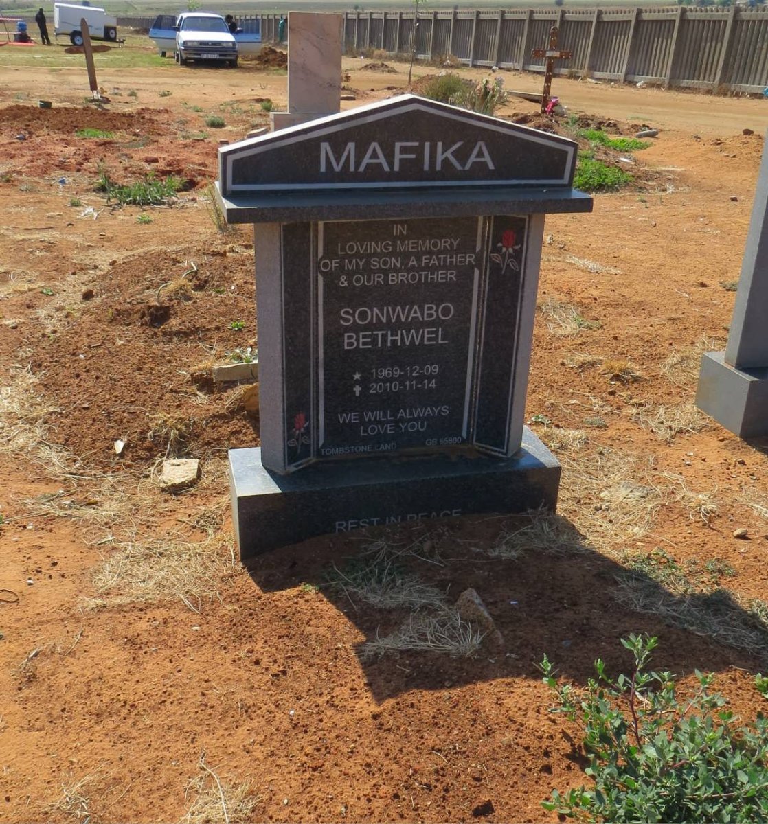 MAFIKA Sonwabo Bethwel 1969-2010