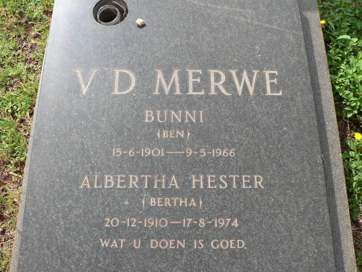 MERWE Bunni, v.d 1901-1966 &amp; Albertha Hester 1910-1974
