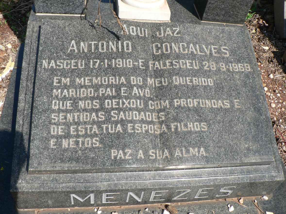 MENEZES Antonio Concalves 1910-1969 &amp; Sophia de Jesus Nasceu 1908-1991