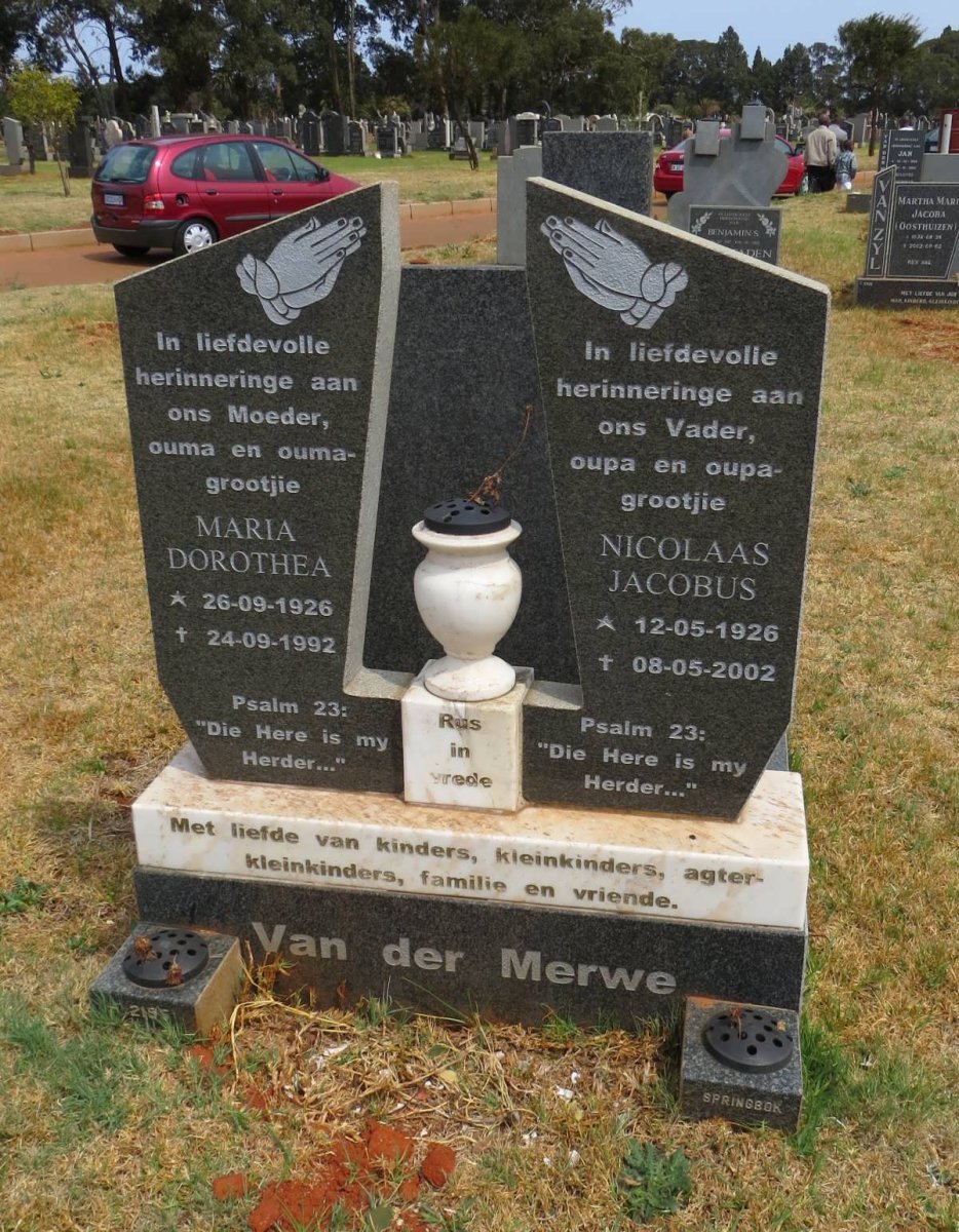 MERWE Nicolaas Jacobus, van der 1926-2002 &amp; Maria Dorothea 1926-1992