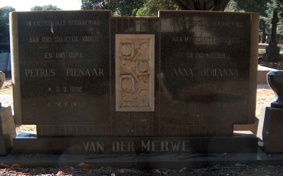 MERWE Petrus Pienaar, van der 1892-1978 &amp; Anna Johanna 1887-