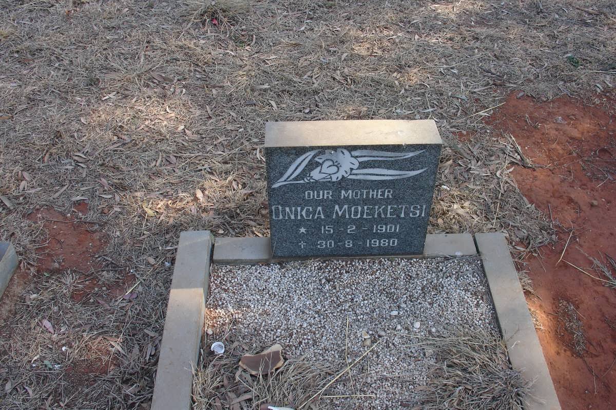 MOEKETSI Onica 1901-1980