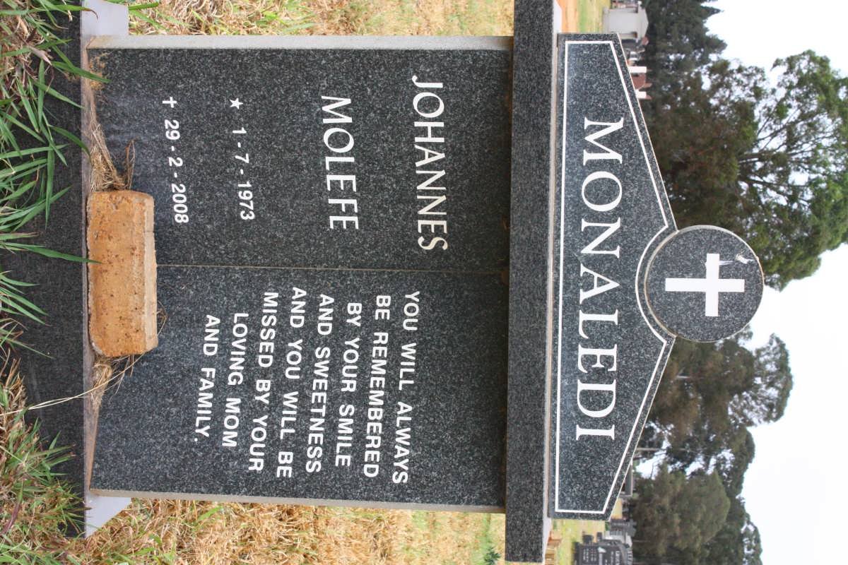 MONALEDI Johannes Molefe 1973-2008