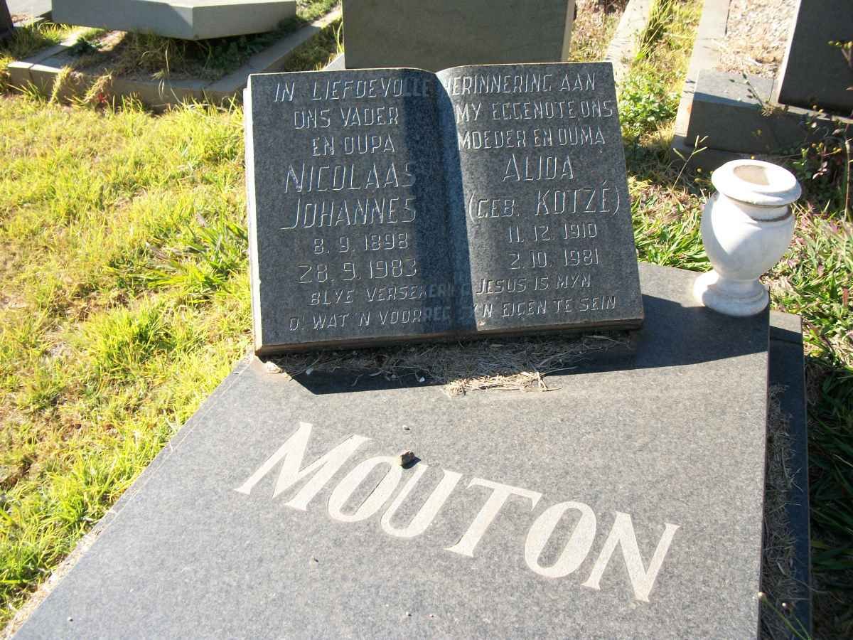 MOUTON Nicolaas Johannes 1898-1983 &amp; Alida KOTZÉ 1910-1981