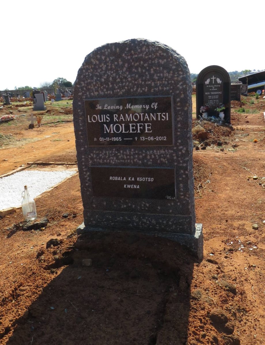 MOLEFE Louis Ramotantsi 1965-2012