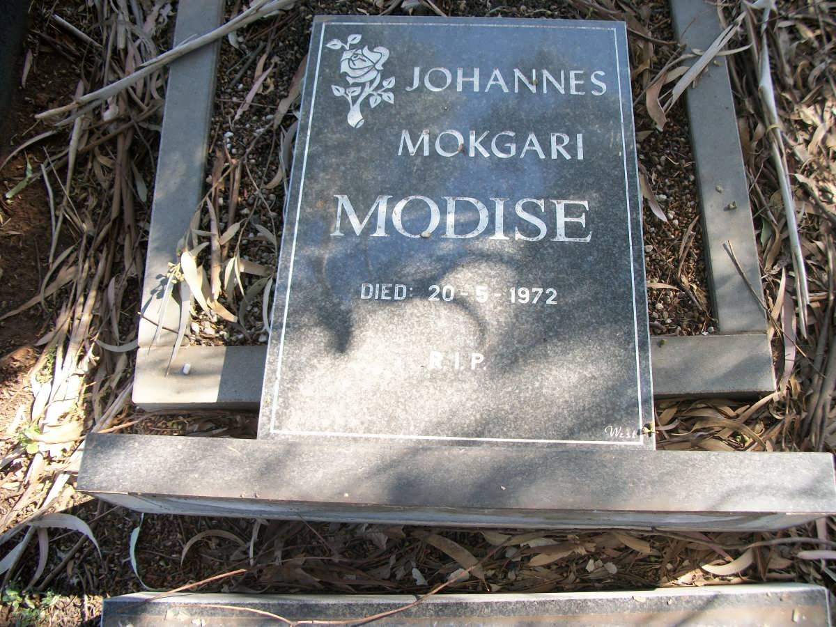 MODISE Johannes Mokgari -1972