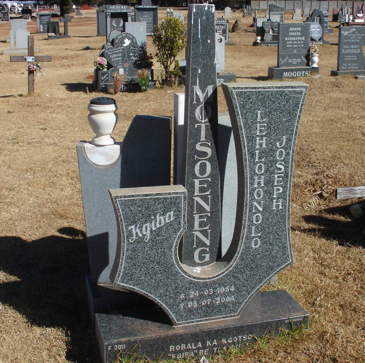 MOTSOENENG Lehlohonolo Joseph 1954-2004
