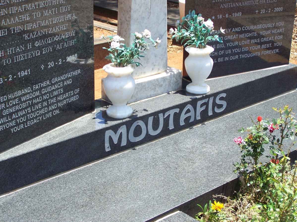MOUTAFIS Stratos 1941-2008 :: MOUTAFIS Stavros 1949-2000