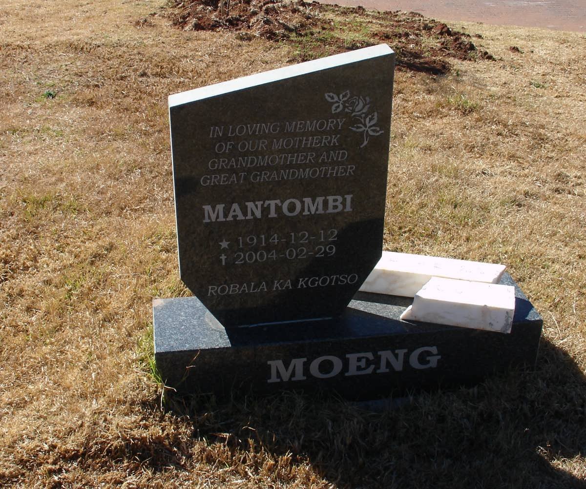 MOENG Mantombi 1914-2004