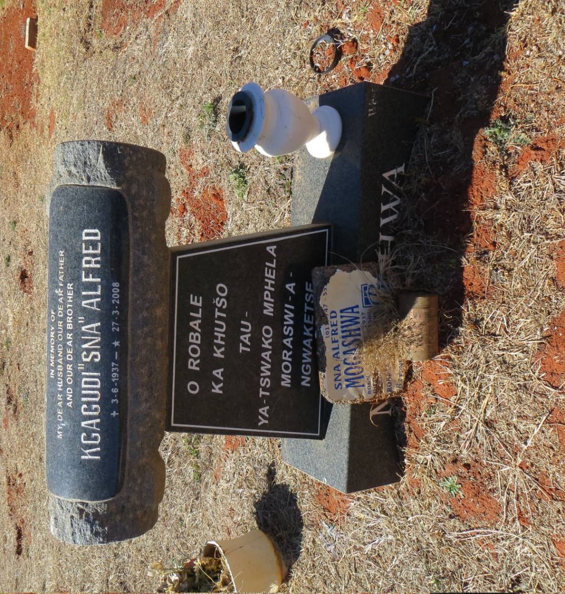 MOGASHWA Kgagudi Alfred 1937-2008